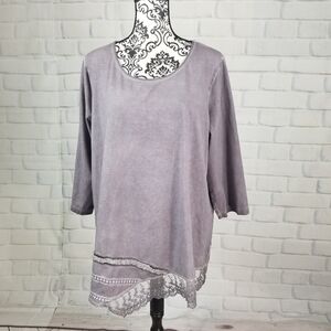 AVE size 22/24 stretch beaded trim lace inset top